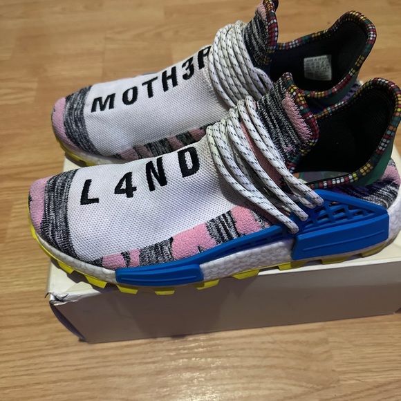 Human Races - Picture 2 of 5